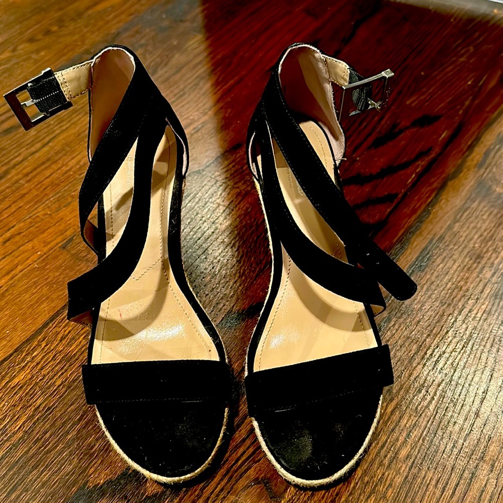 Charles by Charles David black wedges